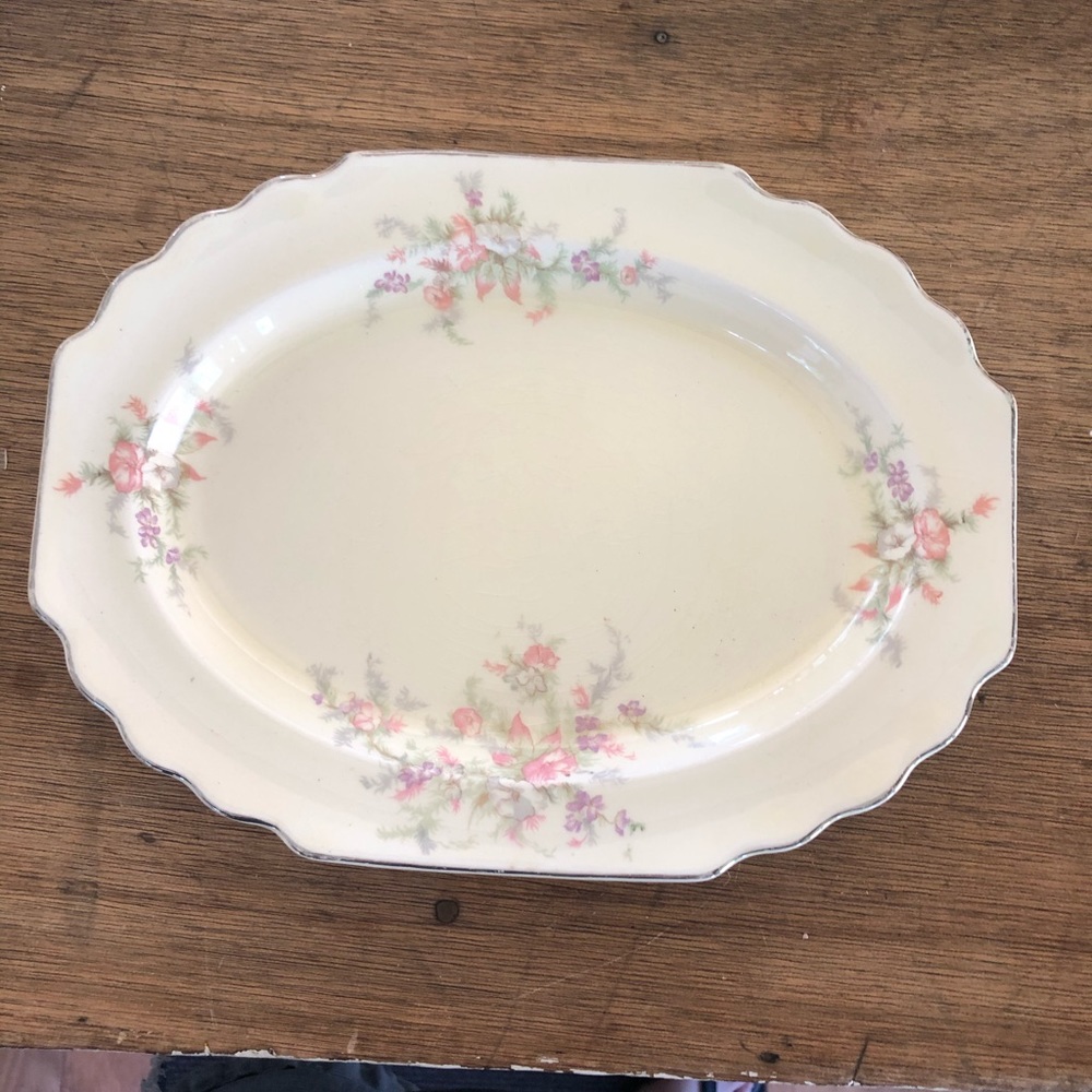 Fine China - Picture 2 of 12